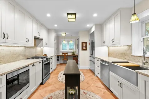 316 9th Avenue NE St Petersburg FL 33701
