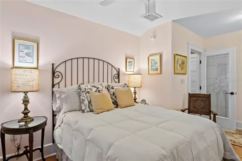 316 9th Avenue NE St Petersburg FL 33701
