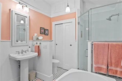 316 9th Avenue NE St Petersburg FL 33701