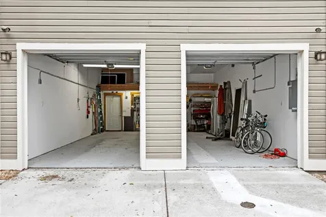 316 9th Avenue NE St Petersburg FL 33701