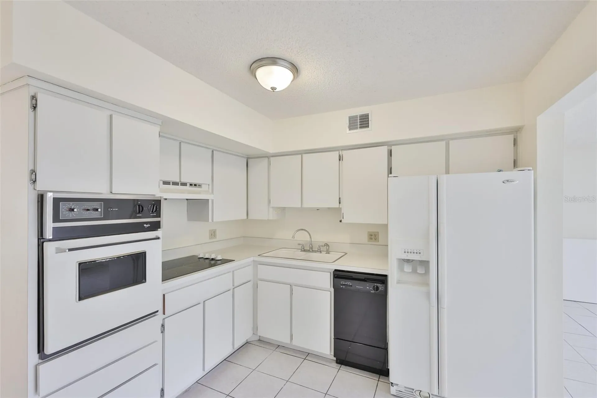2358 Ecuadorian Way Clearwater FL 33763