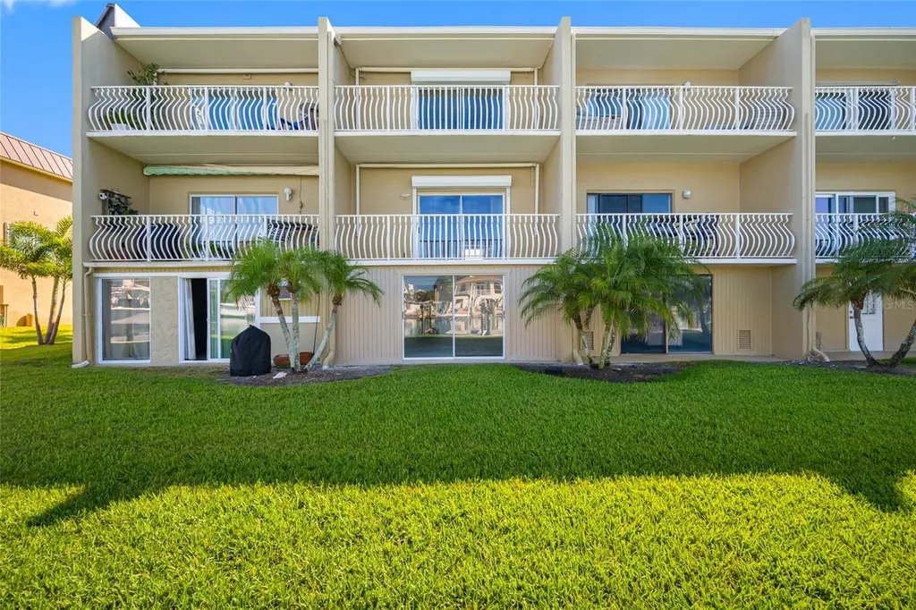 12424 Capri Circle N Treasure Island FL 33706