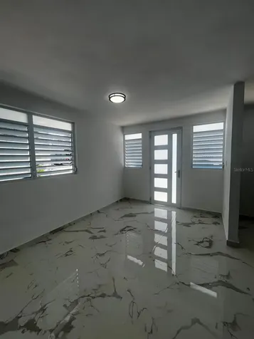 1 Canarias San Juan PR 00920