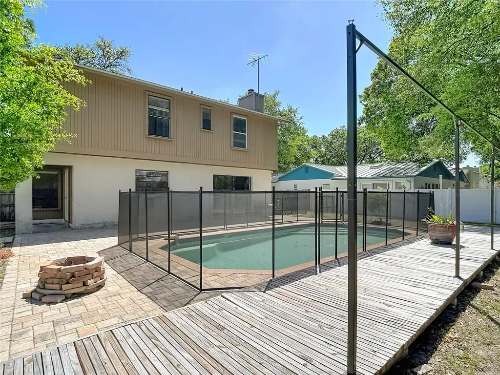 5001 Melrow Court Tampa FL 33624