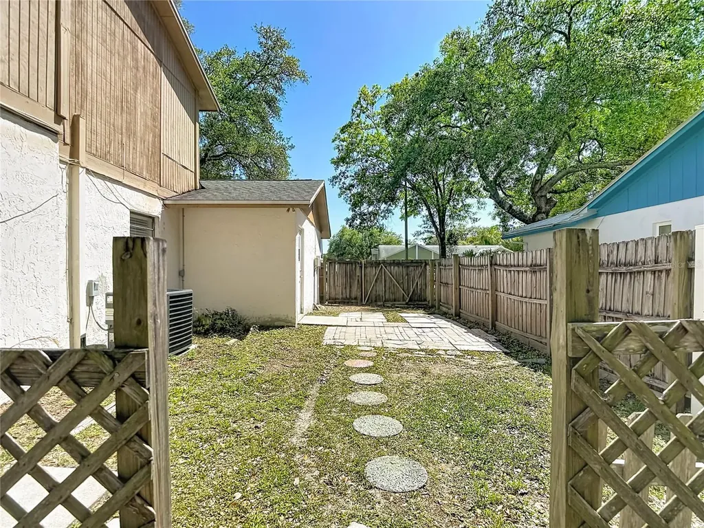 5001 Melrow Court Tampa FL 33624