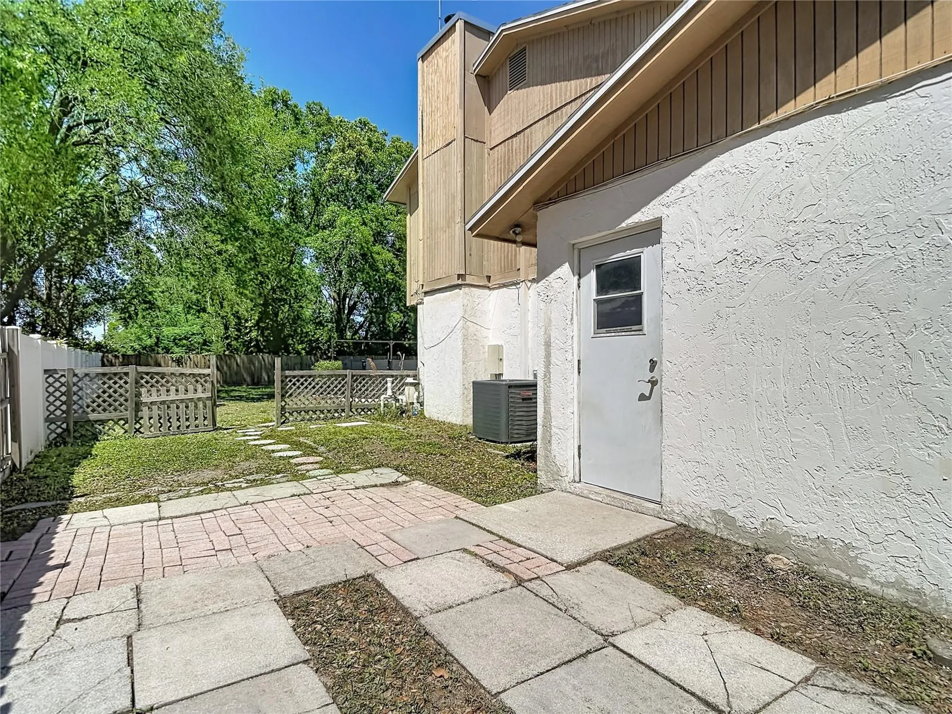 5001 Melrow Court Tampa FL 33624