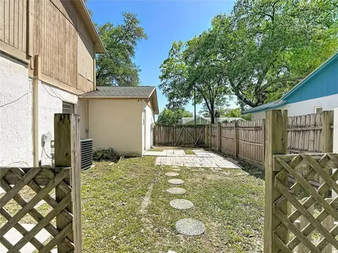 5001 Melrow Court Tampa FL 33624