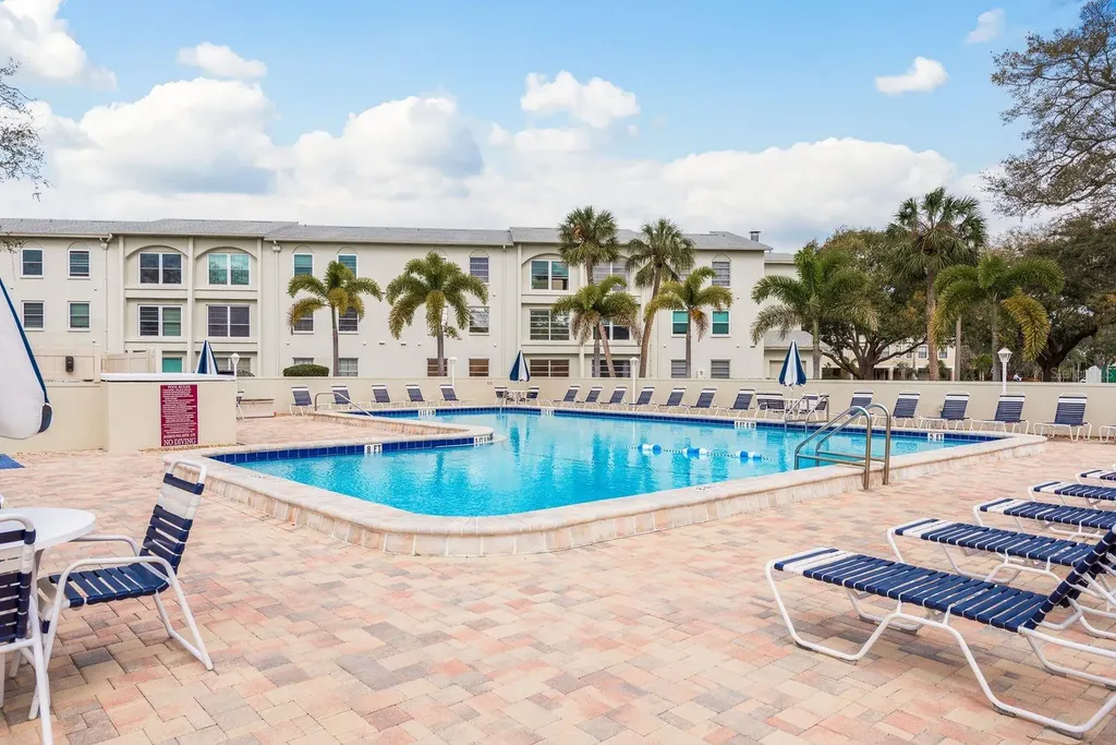 2700 Bayshore Boulevard Dunedin FL 34698
