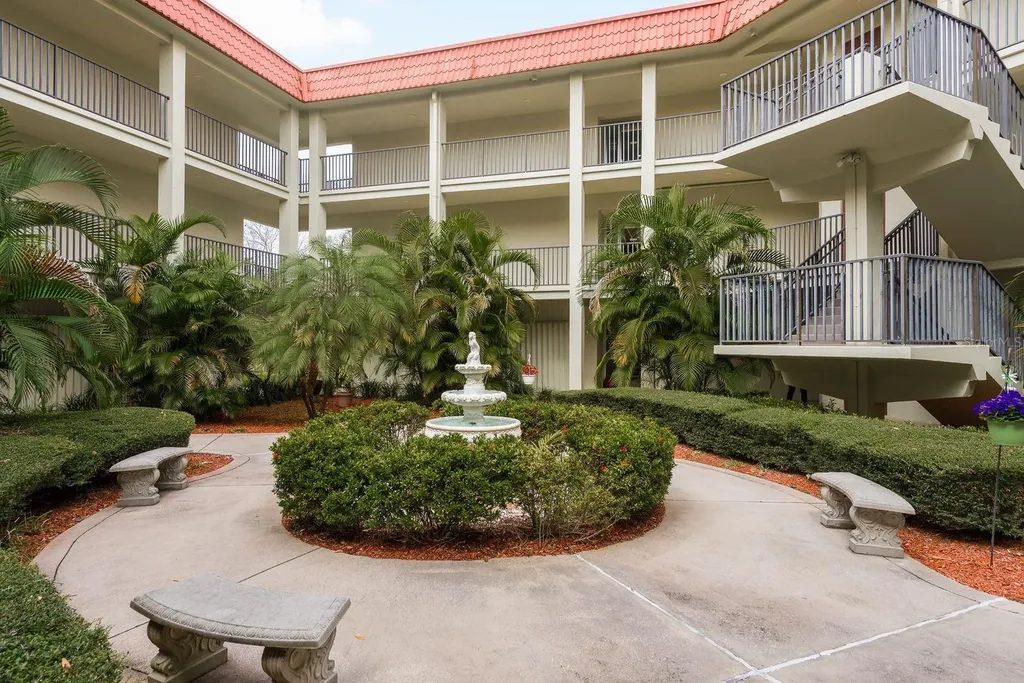 2700 Bayshore Boulevard Dunedin FL 34698