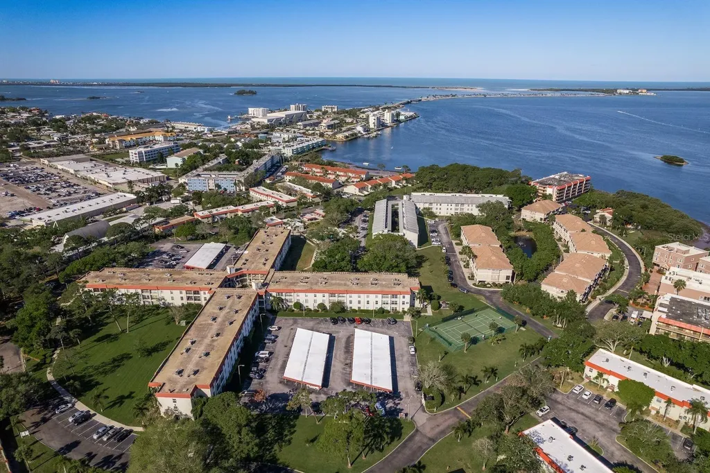 2700 Bayshore Boulevard Dunedin FL 34698