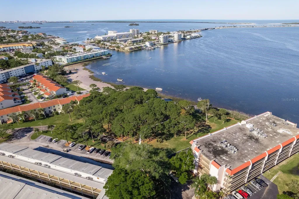 2700 Bayshore Boulevard Dunedin FL 34698