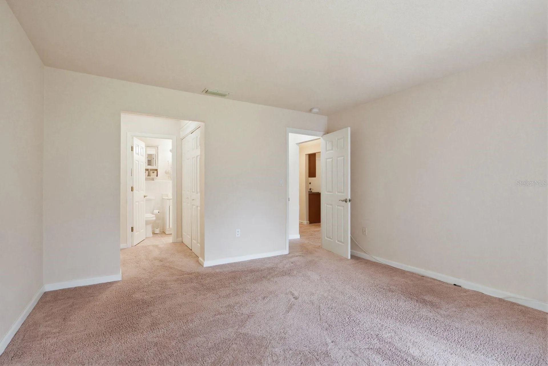 2700 Bayshore Boulevard Dunedin FL 34698