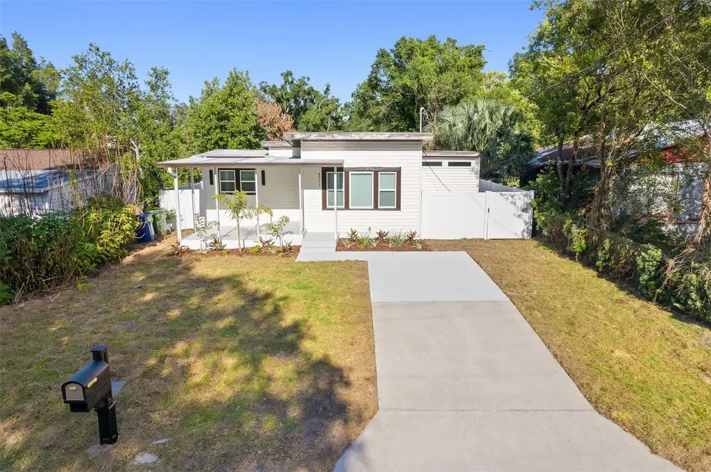 8711 N Dexter Avenue Tampa FL 33604
