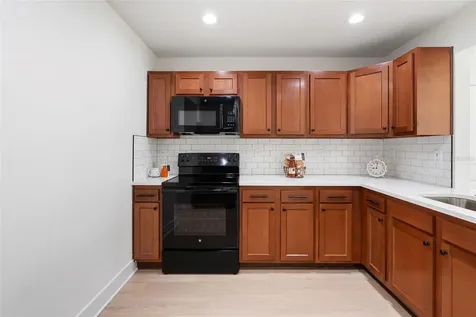 8711 N Dexter Avenue Tampa FL 33604