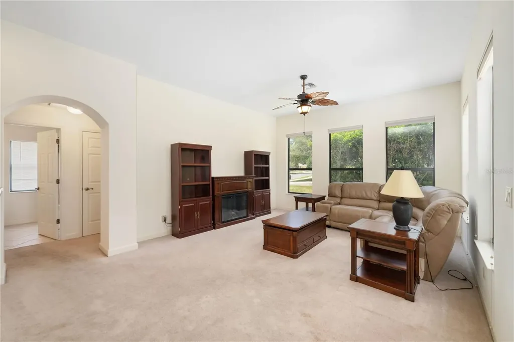 8061 Waterbury Way Mount Dora FL 32757