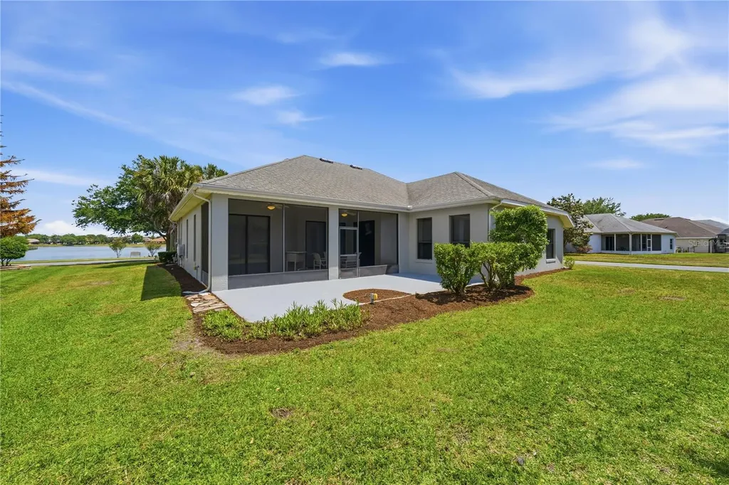 8061 Waterbury Way Mount Dora FL 32757