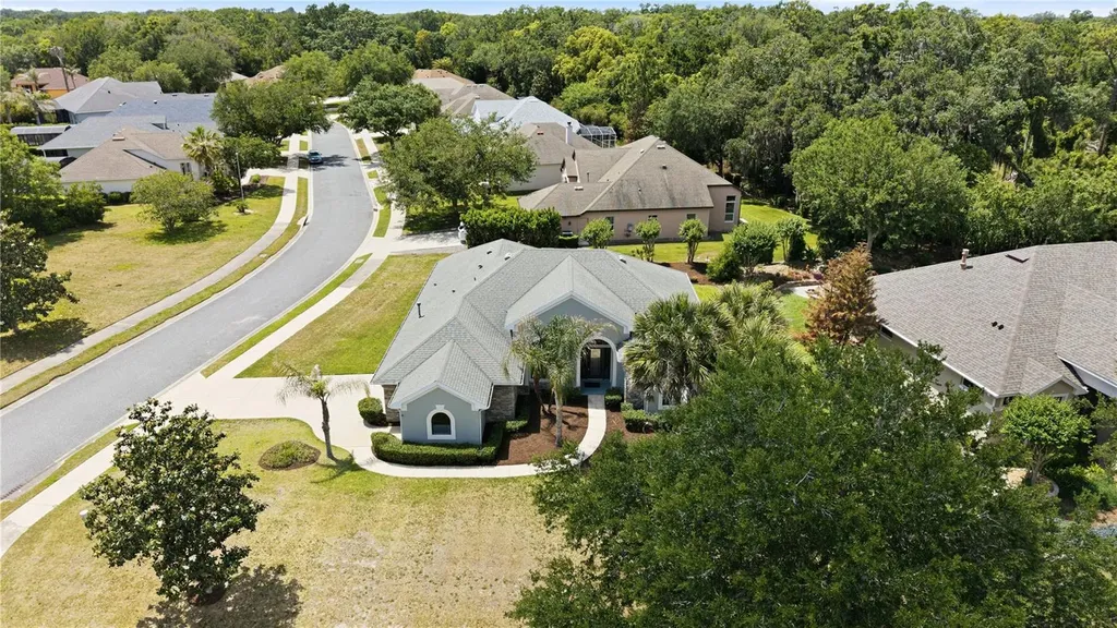 8061 Waterbury Way Mount Dora FL 32757