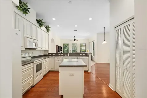 8061 Waterbury Way Mount Dora FL 32757
