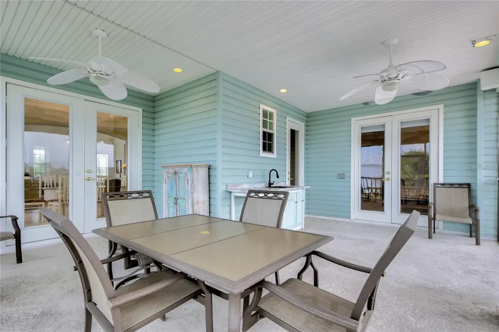 7352 Gulf Way Hudson FL 34667