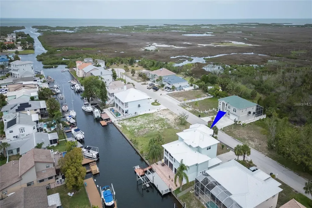 7352 Gulf Way Hudson FL 34667