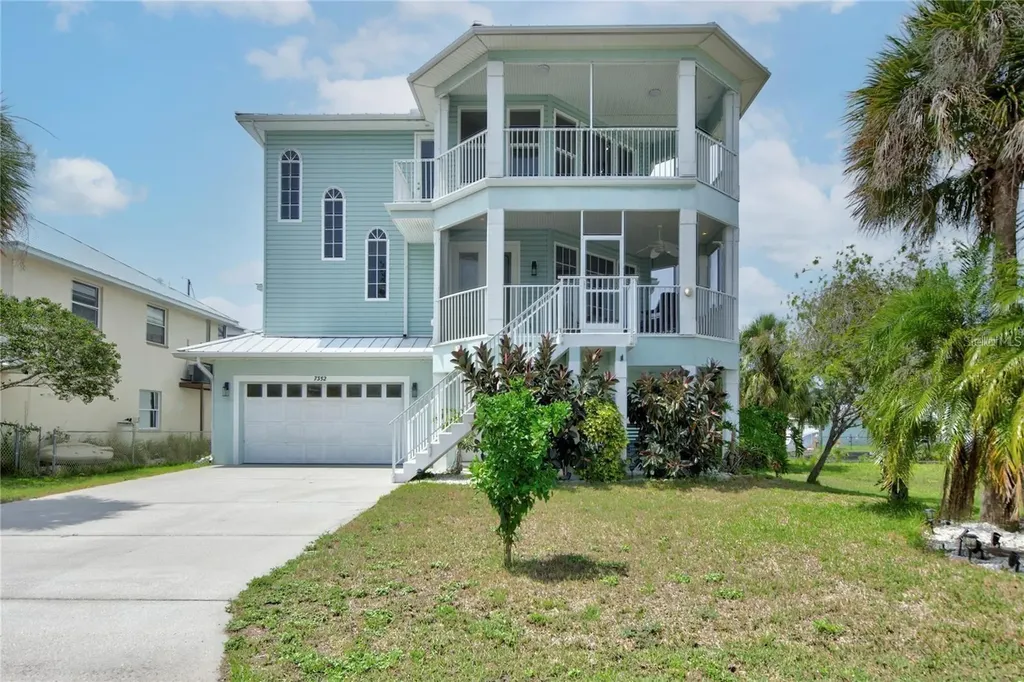 7352 Gulf Way Hudson FL 34667