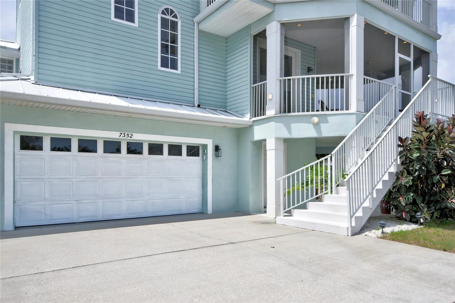 7352 Gulf Way Hudson FL 34667