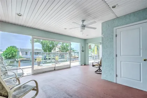 7352 Gulf Way Hudson FL 34667