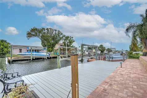7352 Gulf Way Hudson FL 34667