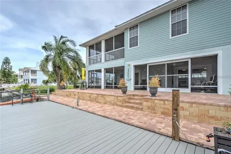 7352 Gulf Way Hudson FL 34667