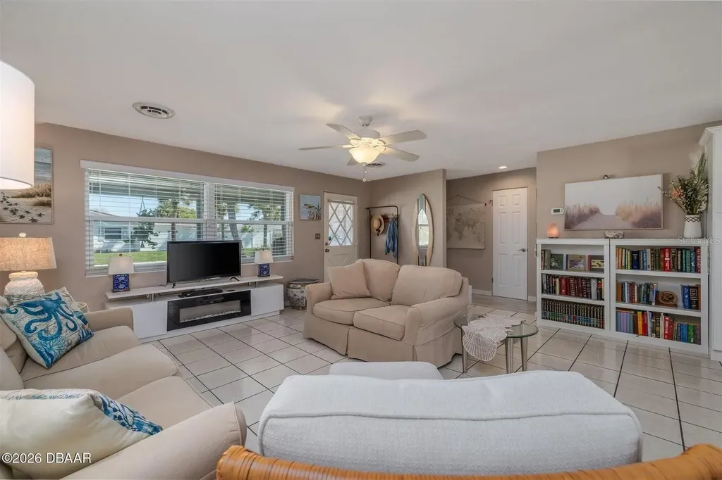 40 Aqua Vista Drive Ormond Beach FL 32176