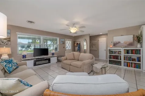 40 Aqua Vista Drive Ormond Beach FL 32176