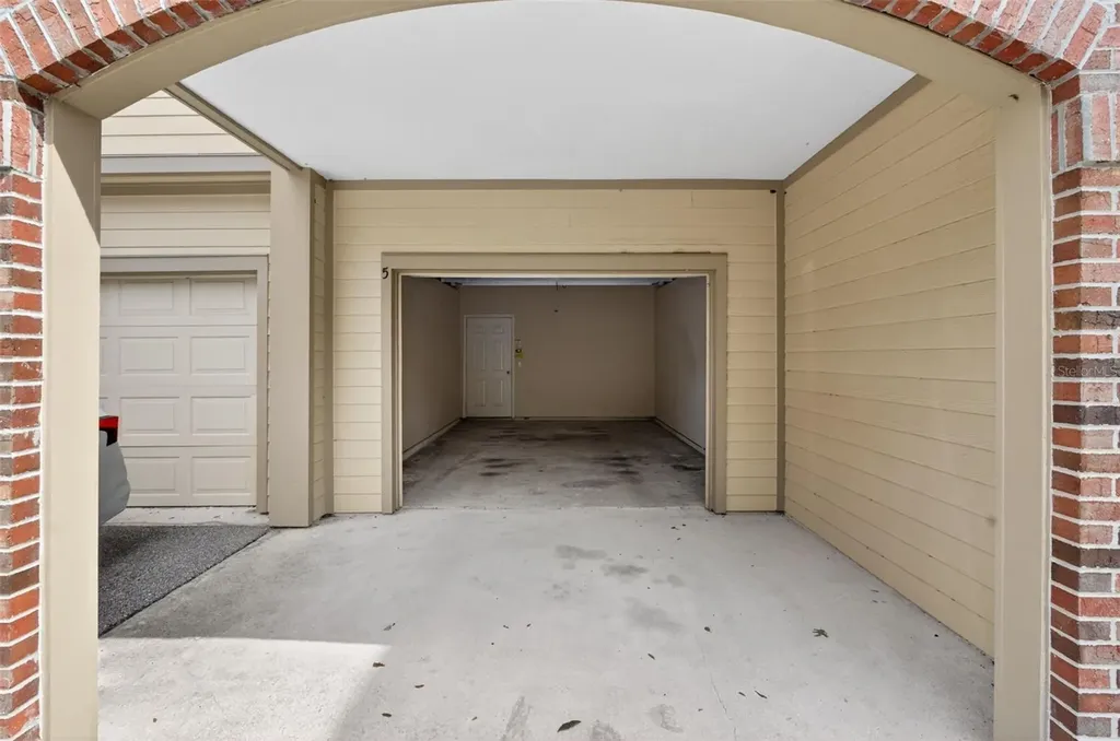 7800 Point Meadows Drive Jacksonville FL 32256