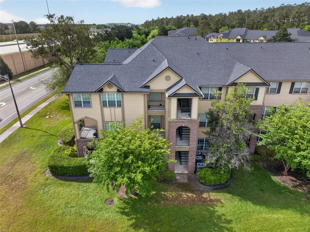7800 Point Meadows Drive Jacksonville FL 32256