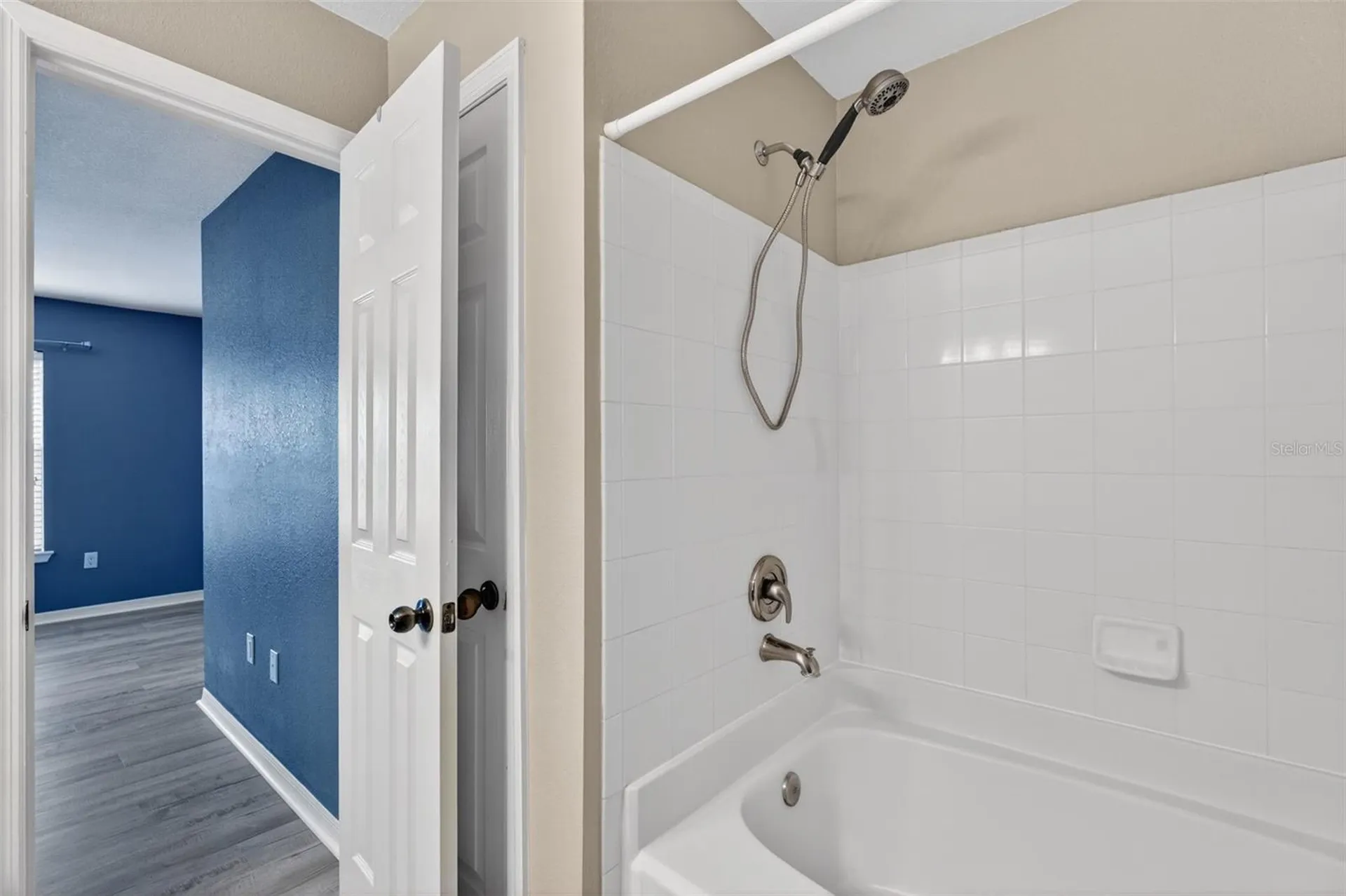 7800 Point Meadows Drive Jacksonville FL 32256