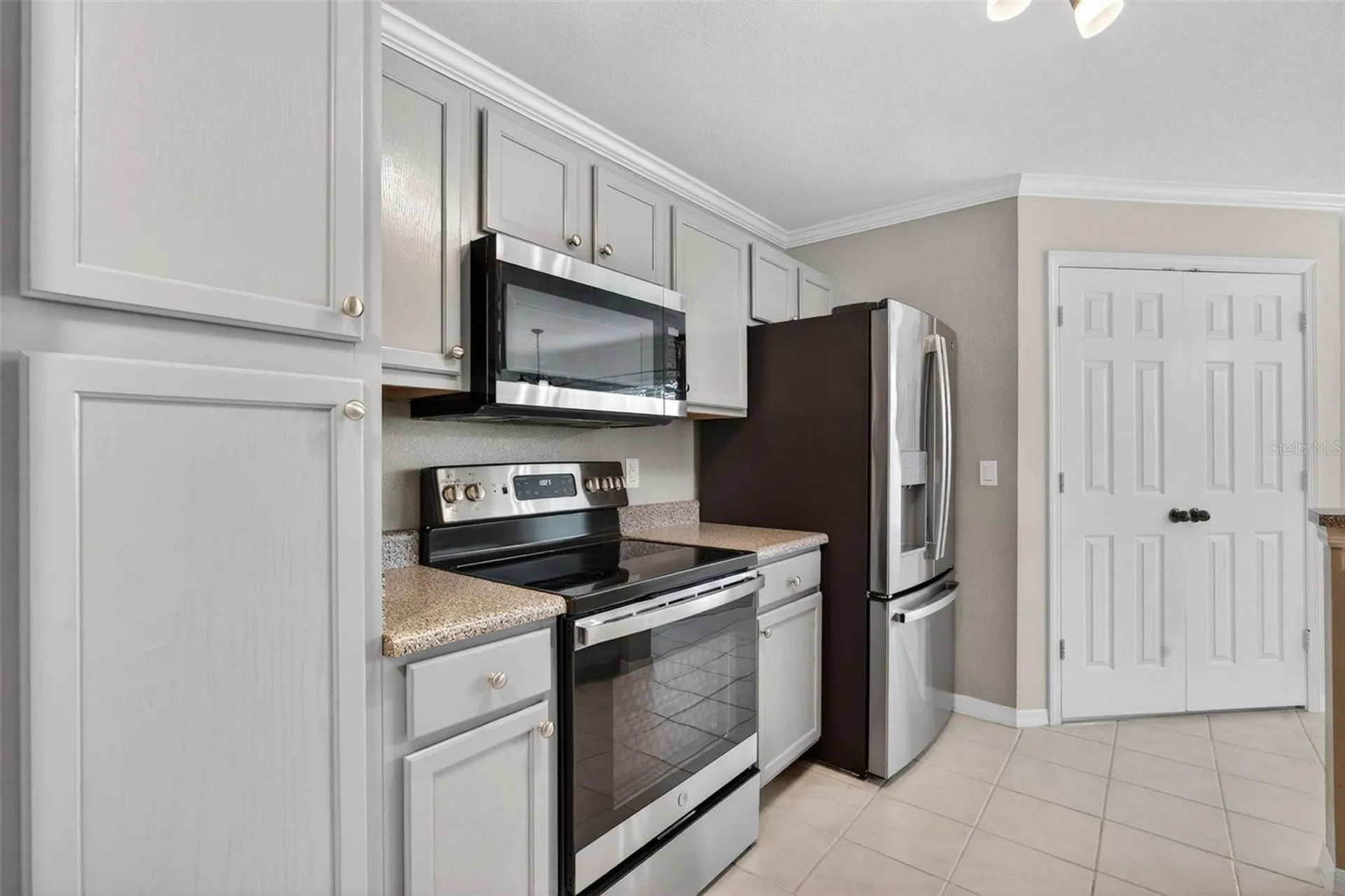 7800 Point Meadows Drive Jacksonville FL 32256