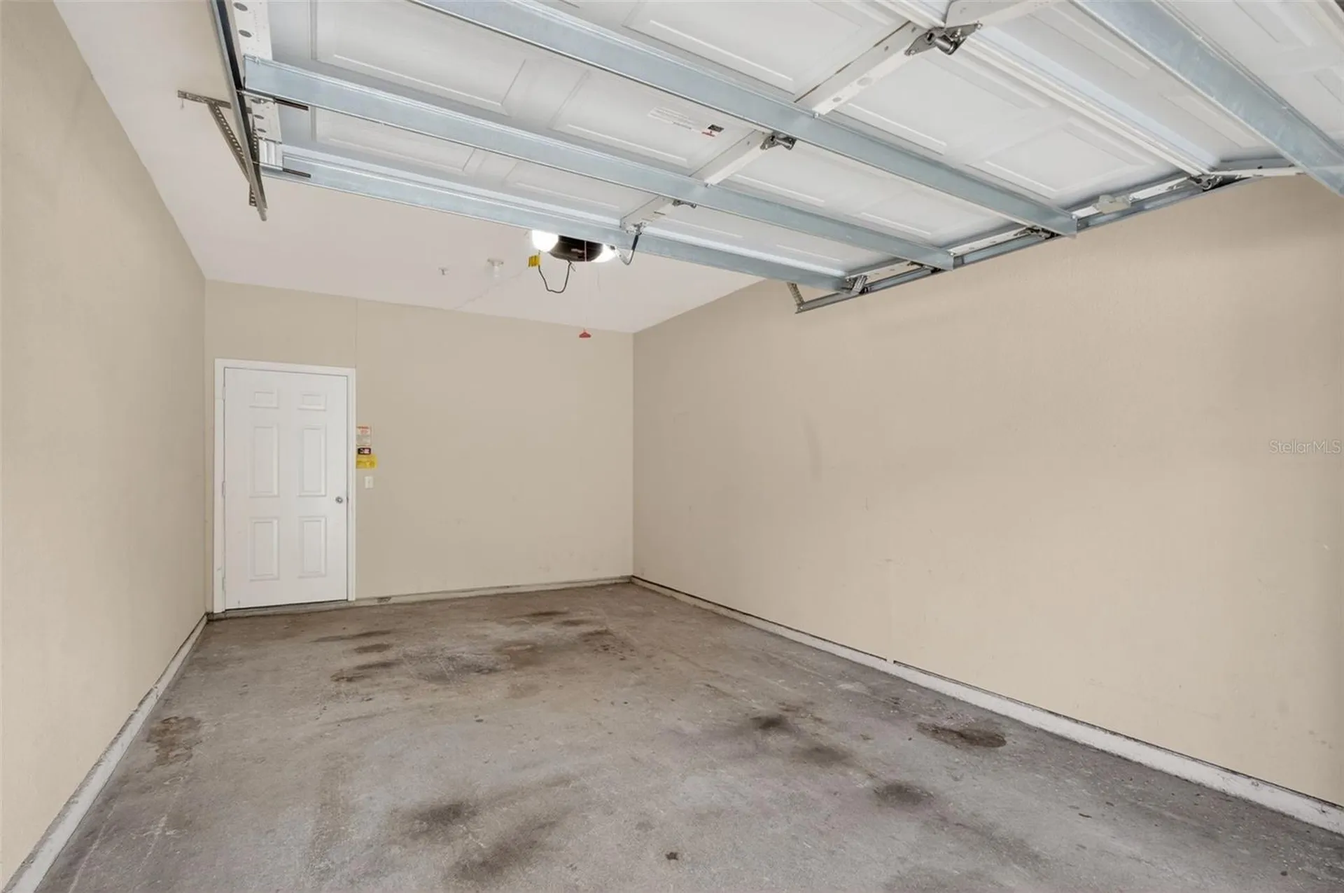 7800 Point Meadows Drive Jacksonville FL 32256