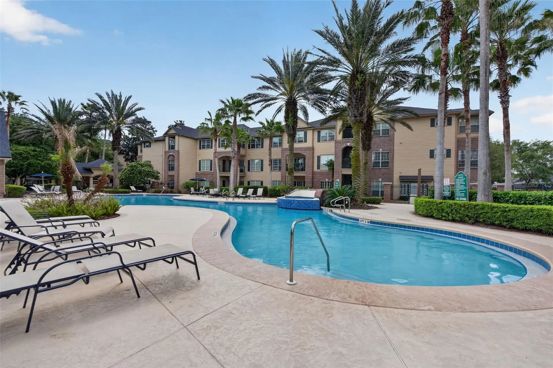 7800 Point Meadows Drive Jacksonville FL 32256