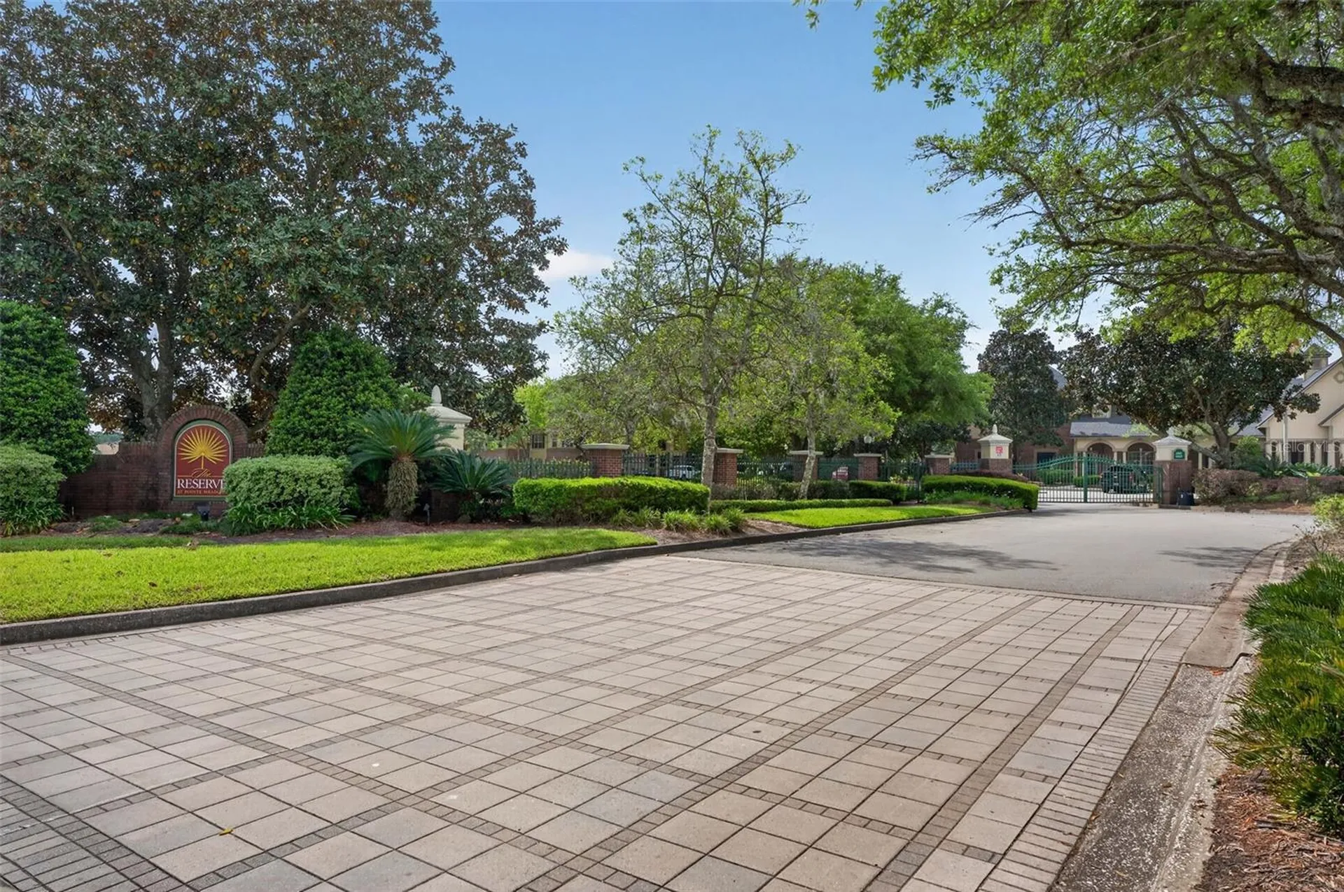 7800 Point Meadows Drive Jacksonville FL 32256