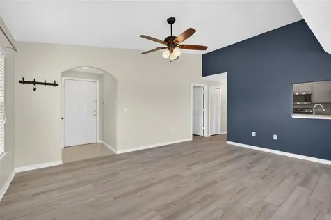 7800 Point Meadows Drive Jacksonville FL 32256