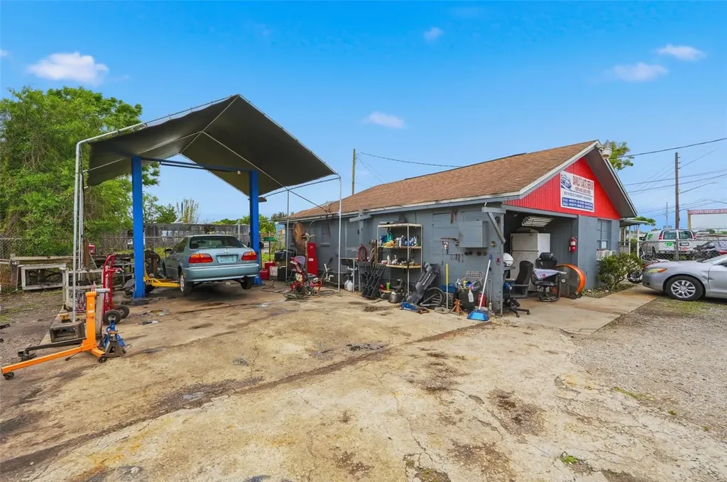 6512 Old Cheney Highway Orlando FL 32807