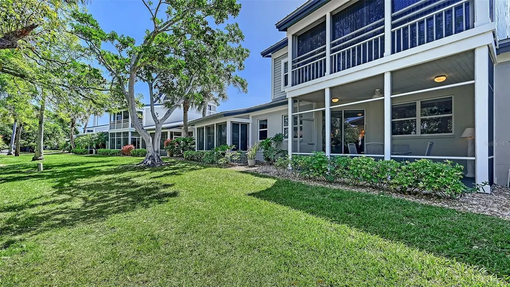 1203 Siesta Bayside Drive Sarasota FL 34242