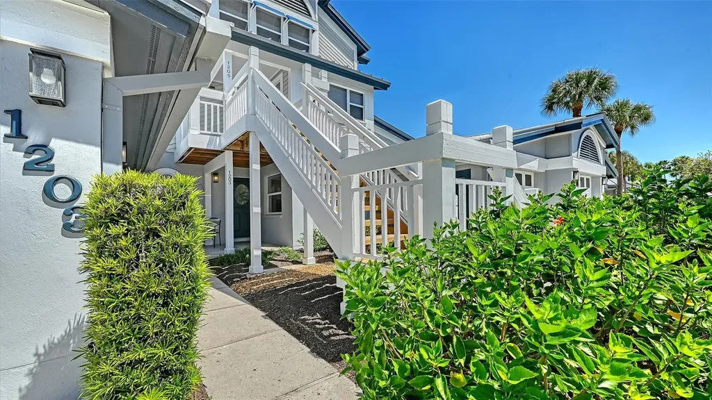 1203 Siesta Bayside Drive Sarasota FL 34242
