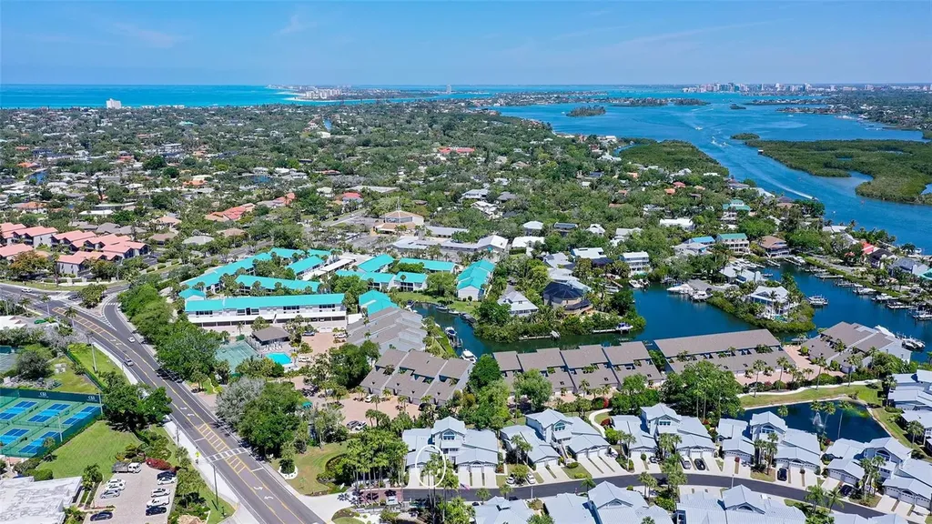 1203 Siesta Bayside Drive Sarasota FL 34242