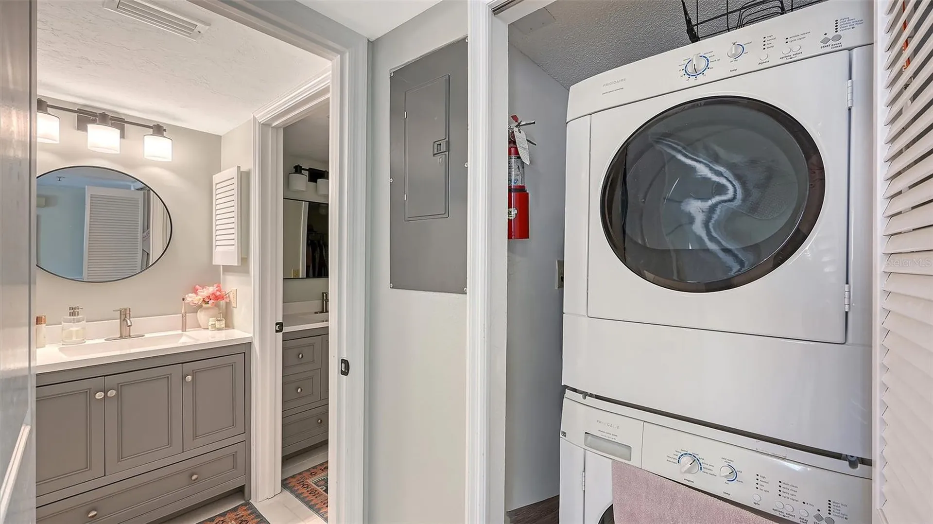 1203 Siesta Bayside Drive Sarasota FL 34242