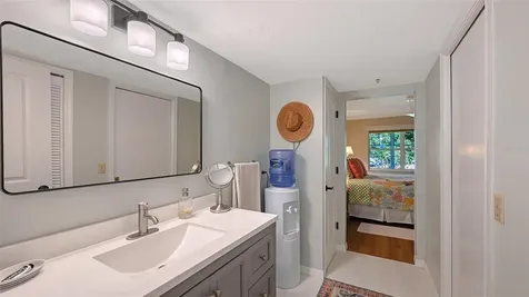 1203 Siesta Bayside Drive Sarasota FL 34242