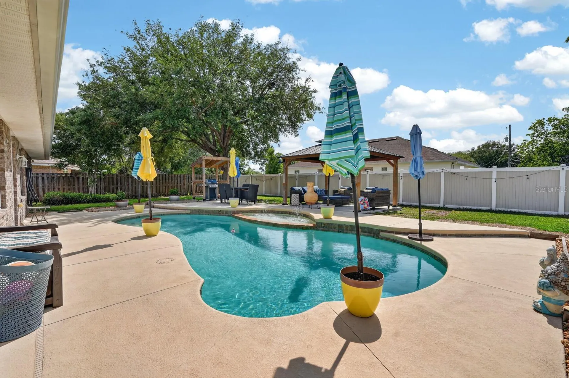 27 Lyndenhurst Lane Palm Coast FL 32137