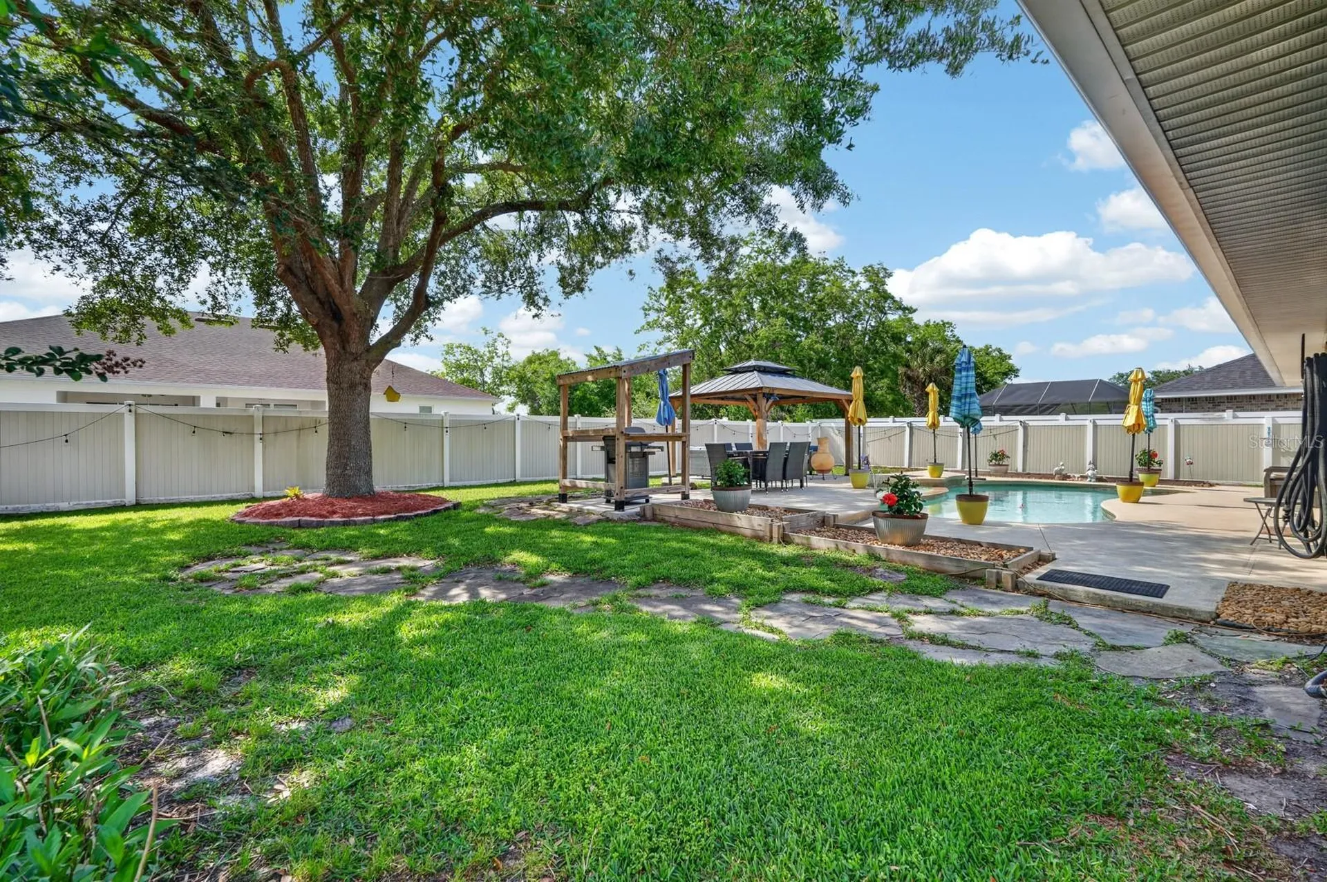 27 Lyndenhurst Lane Palm Coast FL 32137