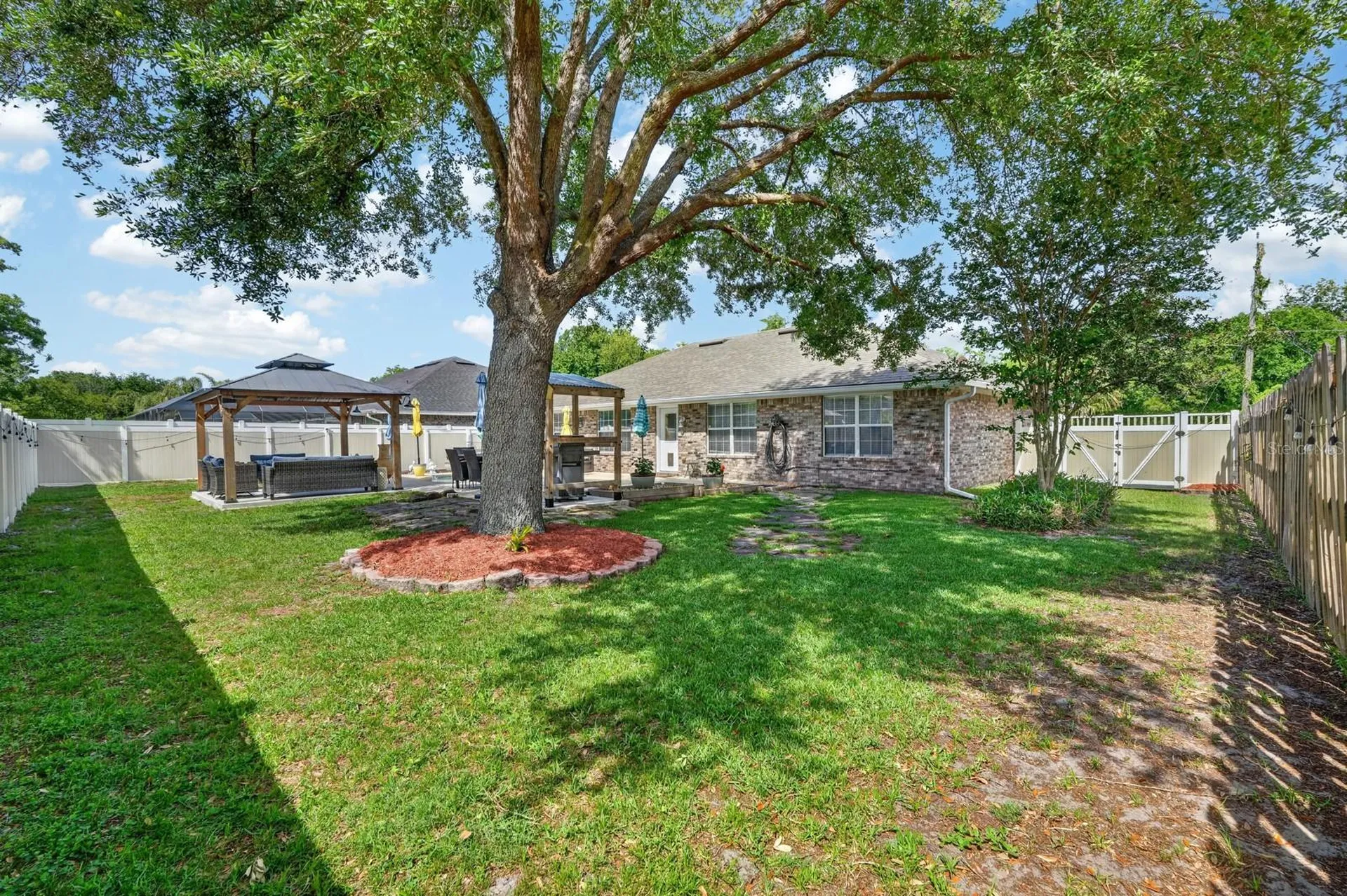 27 Lyndenhurst Lane Palm Coast FL 32137