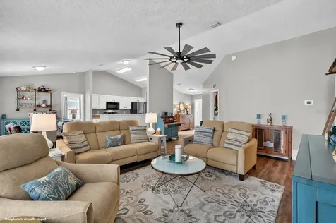 27 Lyndenhurst Lane Palm Coast FL 32137