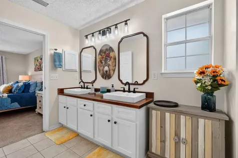27 Lyndenhurst Lane Palm Coast FL 32137